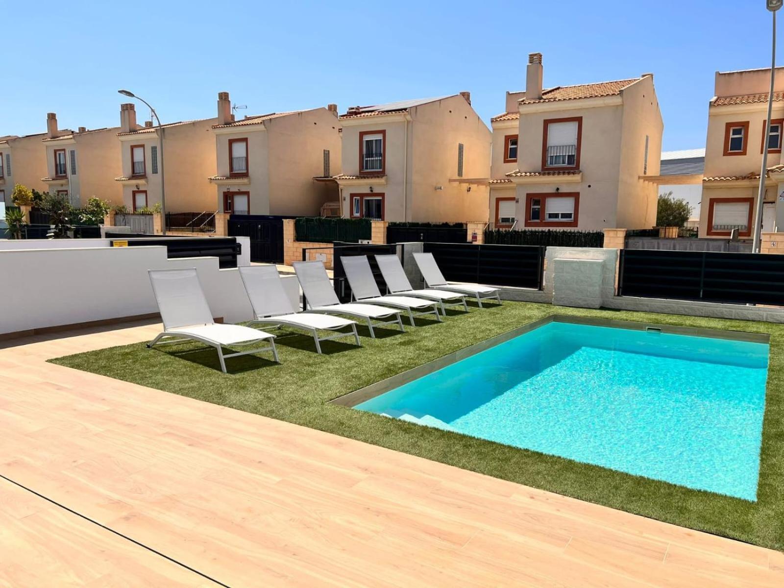 La Masion De Tout Seasonal Rental El Campello Exterior photo